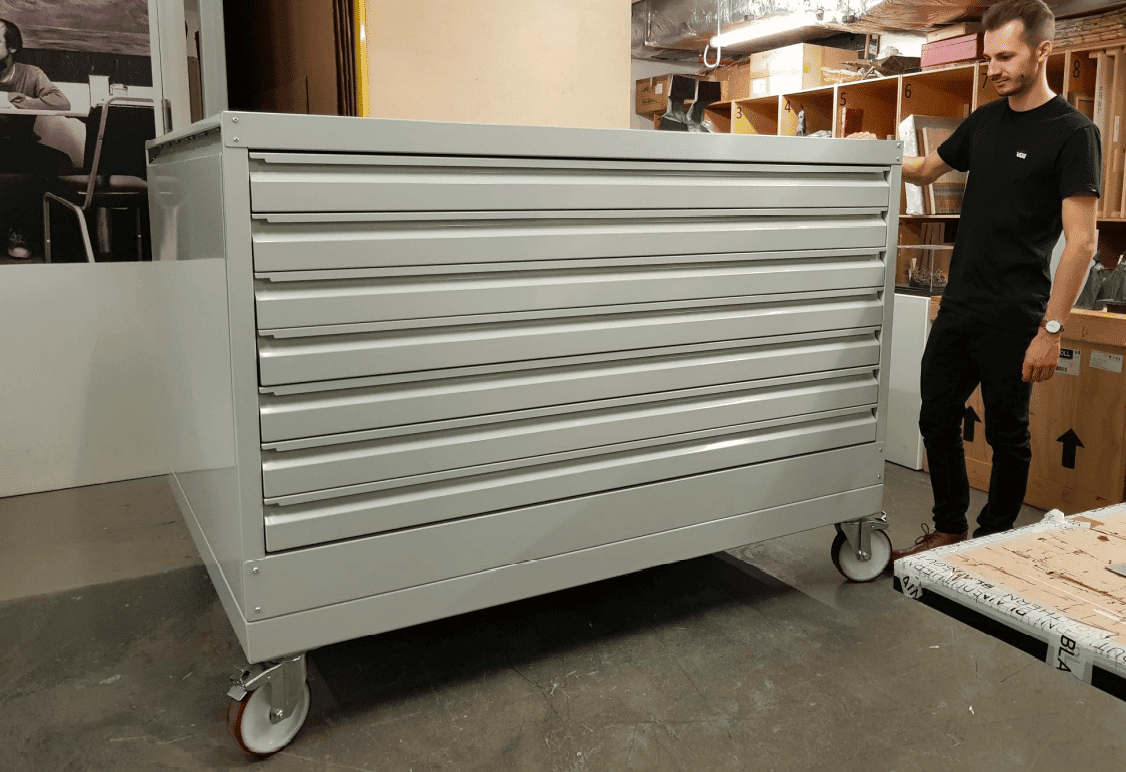 Douglas Horizontal Plan Chests - Image 2